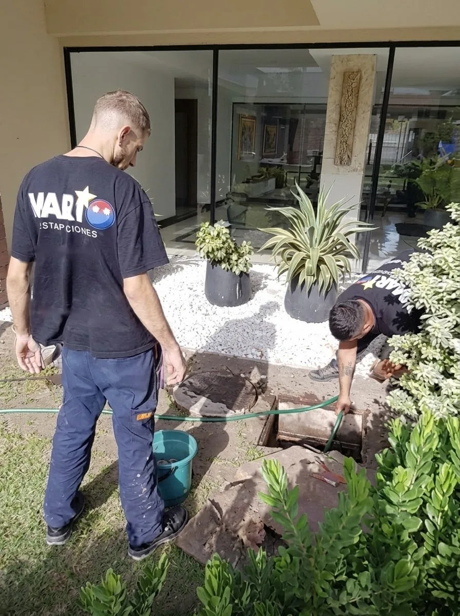 Destapación de cloaca con máquina, trabajo de Destapaciones Mario
